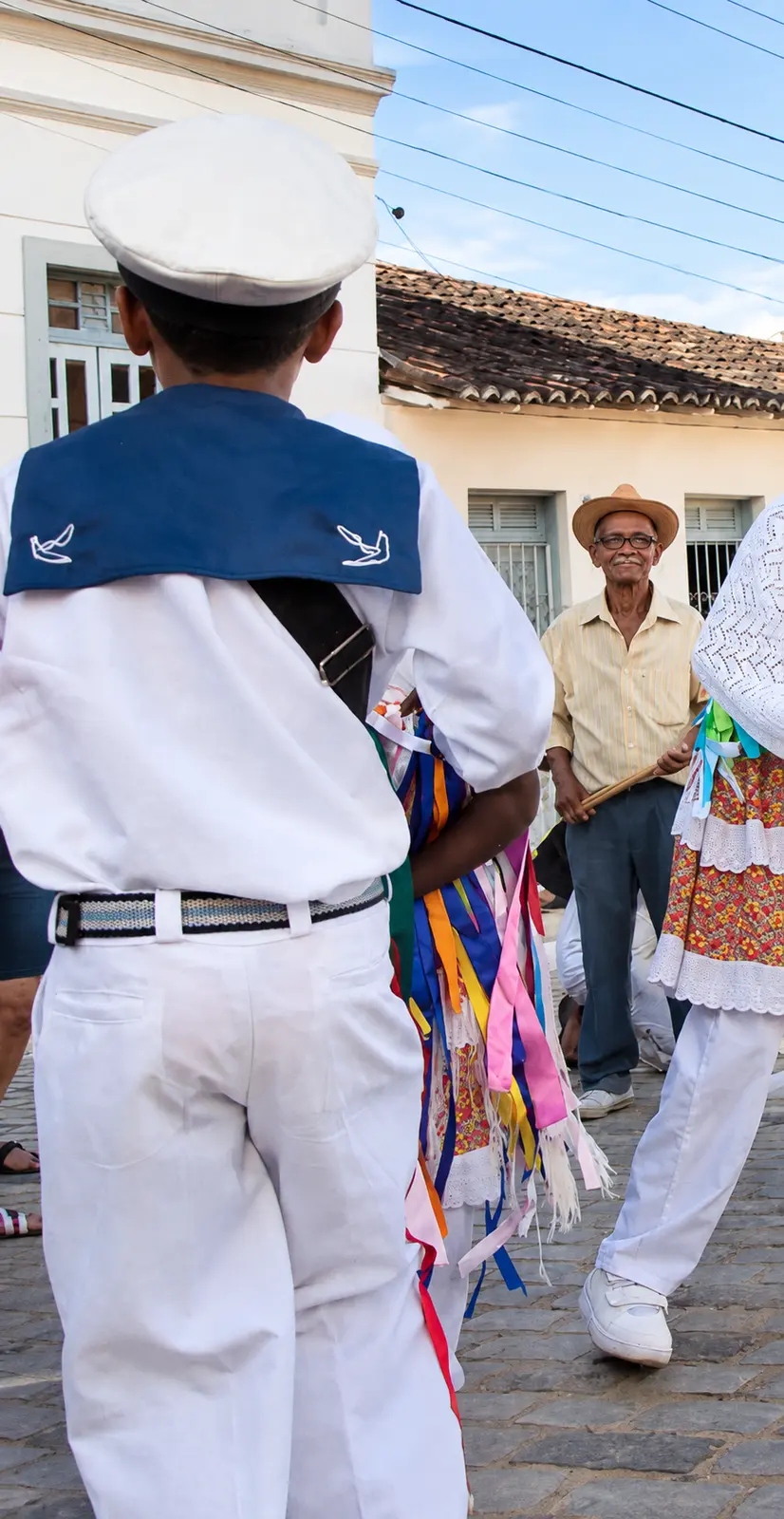 Participantes em cortejo